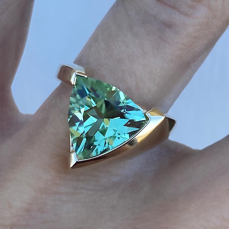 4ct Triangular Cut Paráiba Blue Sapphire Solitaire Ring