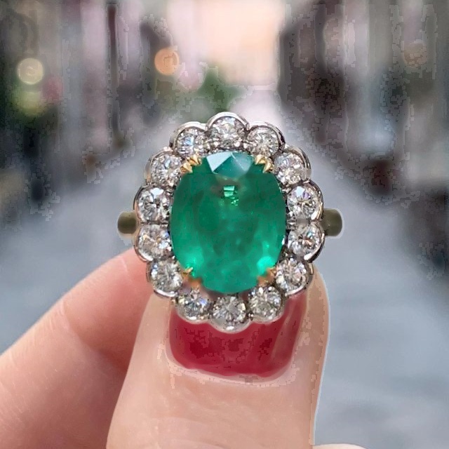 7ct Oval Cut Emerald Green Sapphire Wedding Ring