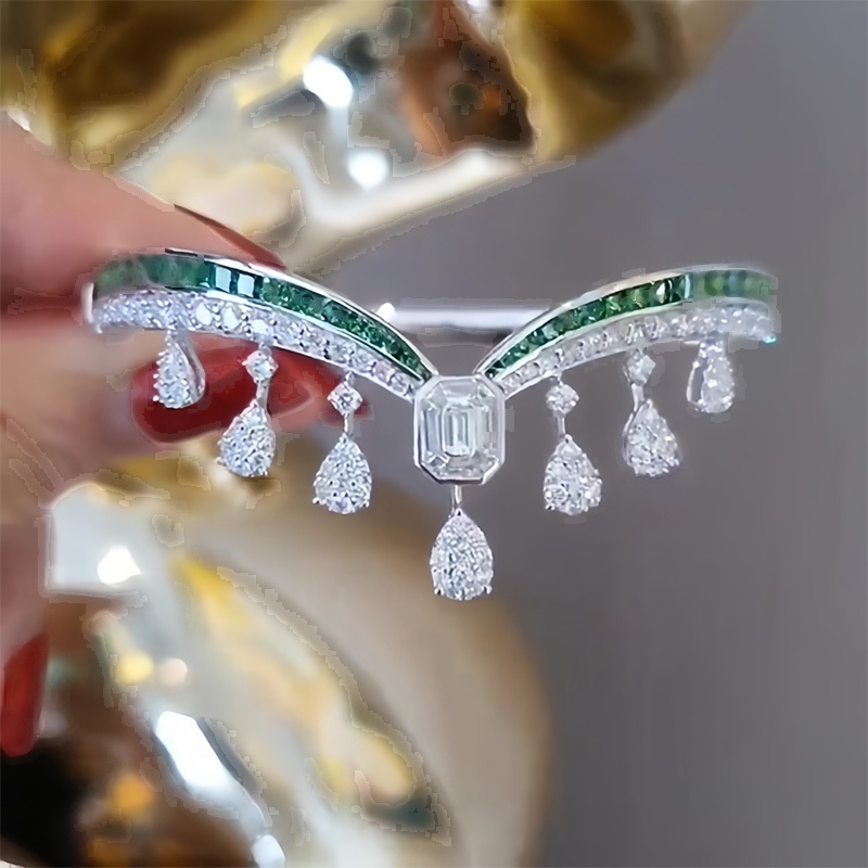Emerald & White Sapphire Crown Bracelet