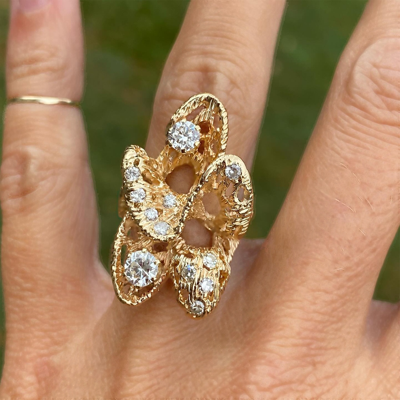 Retro Floral 6ctw Round Cut White Sapphire Cocktail Ring
